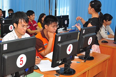 Phát triển sự nghiệp với ngành Công nghệ Thông tin