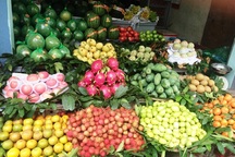 "Nhắm mắt" mua hoa quả Trung Quốc ăn Tết