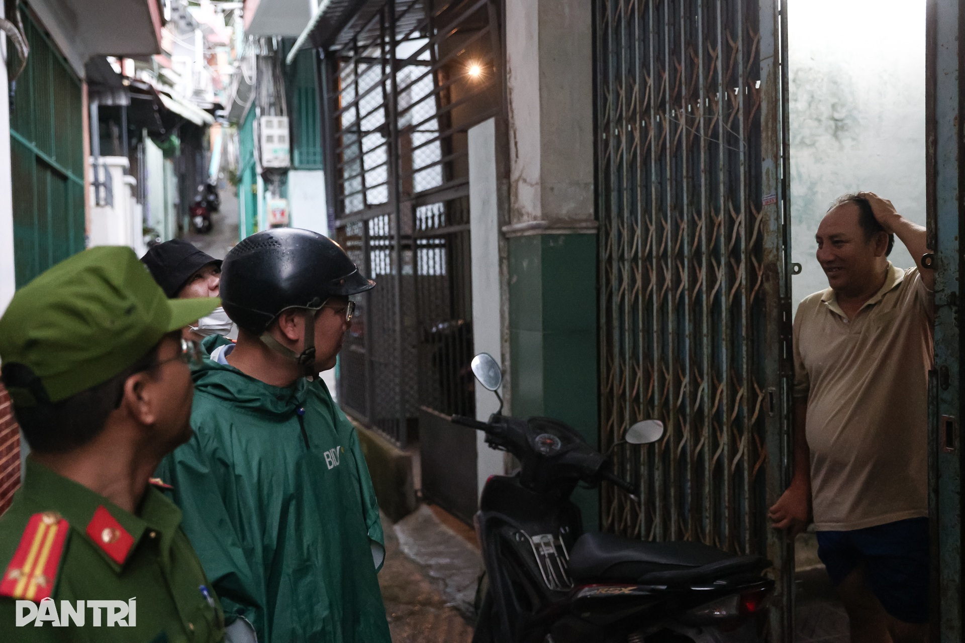 Cơn bão chưa đến nhưng lòng người mẹ miền Trung đã nổi sóng lo âu - 9 Cơn bão chưa đến nhưng lòng người mẹ miền Trung đã nổi sóng lo âu - 9