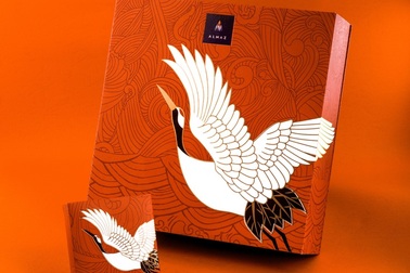 Bánh trung thu Almaz, rực rỡ sắc màu của tình thân