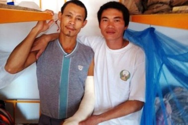 Hai lao động Việt tại Algeria bị hành hung được xuất viện