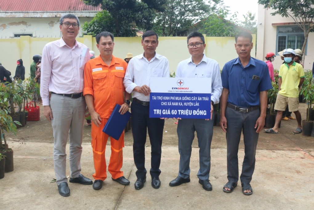 Tổng Công ty Phát điện 3 tổ chức nhiều hoạt động đền ơn đáp nghĩa dịp 27/7 - 6 Tổng Công ty Phát điện 3 tổ chức nhiều hoạt động đền ơn đáp nghĩa dịp 27/7 - 6