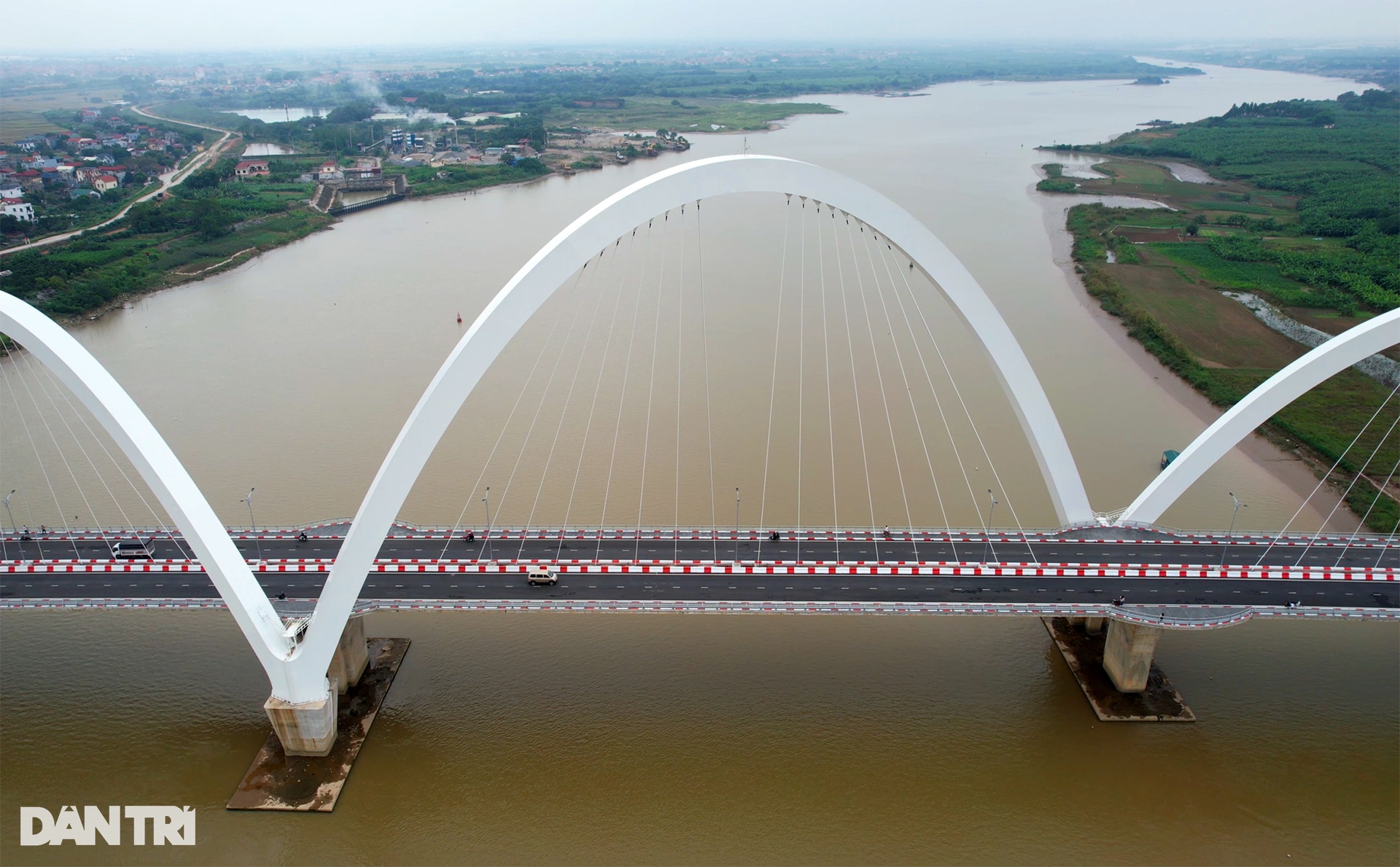Ngắm cầu vòm thép hình tượng rồng cao nhất Việt Nam - 13 Ngắm cầu vòm thép hình tượng rồng cao nhất Việt Nam - 13