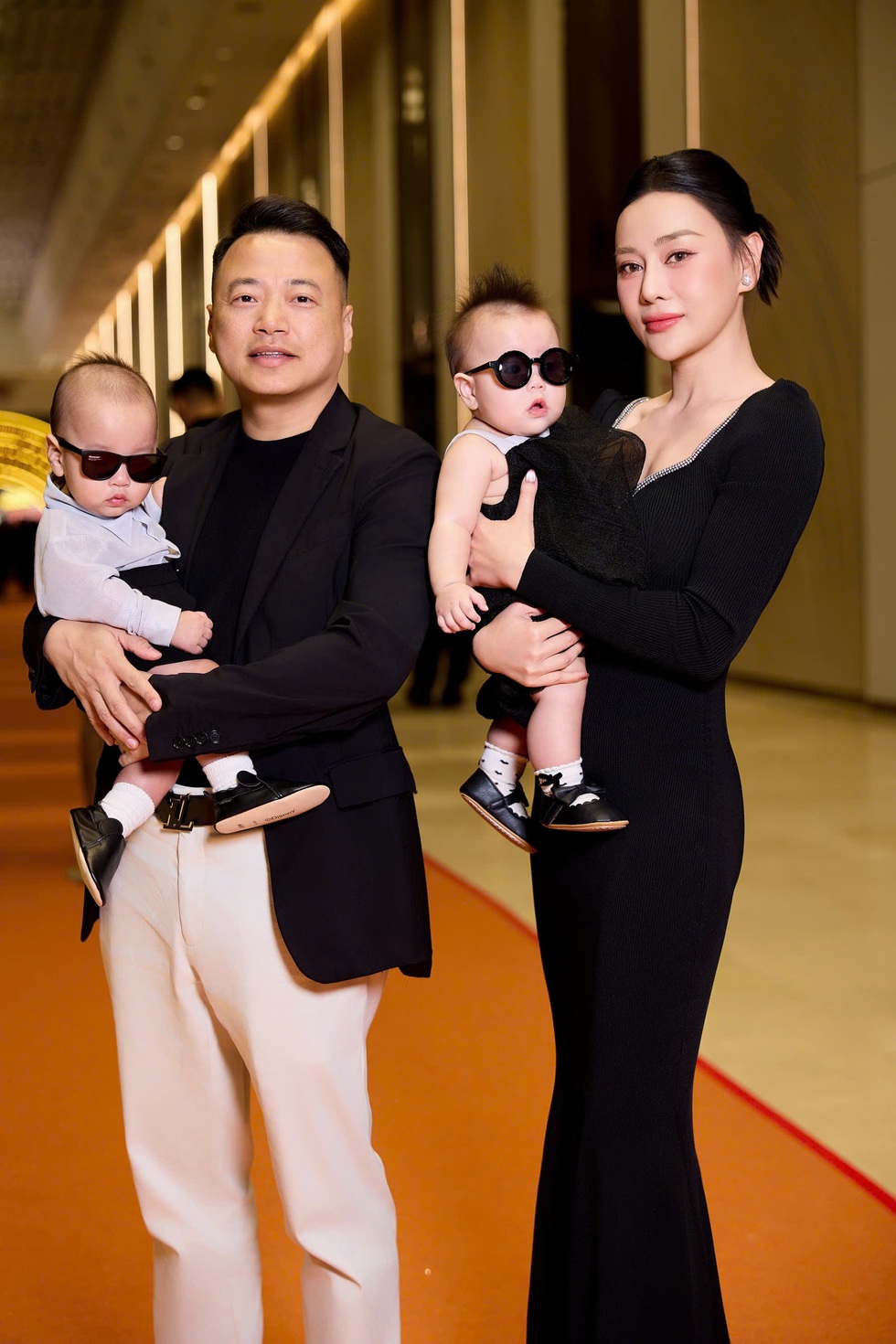 Phương Oanh chia sẻ về năm tuổi Ất Tỵ, cuộc sống viên mãn bên Shark Bình - 4 Phương Oanh chia sẻ về năm tuổi Ất Tỵ, cuộc sống viên mãn bên Shark Bình - 4