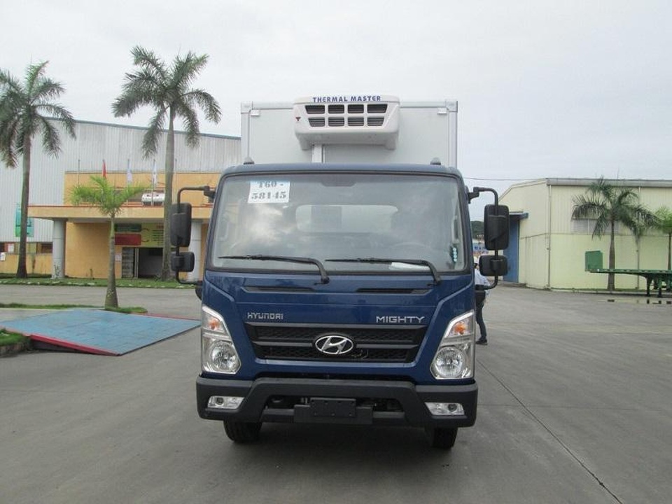 Hyundai Mighty EX8 GTL - Dòng xe tải trung đến từ Châu Âu - 3 Hyundai Mighty EX8 GTL - Dòng xe tải trung đến từ Châu Âu - 3