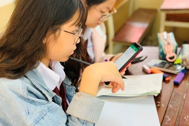 Trường học Ninh Bình đẩy mạnh dạy và học trực tuyến dịp nghỉ phòng dịch Covid-19