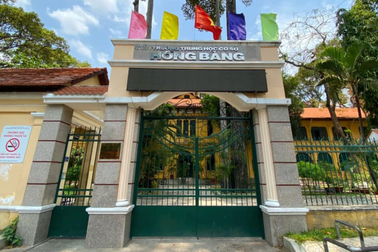 Học sinh lớp 8 nghi bị giáo viên đánh gây chấn thương vai