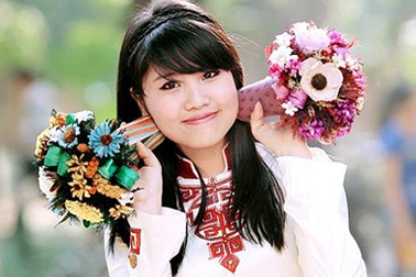 Chùm ảnh nữ sinh năm cuối đẹp rạng ngời cùng tà áo dài