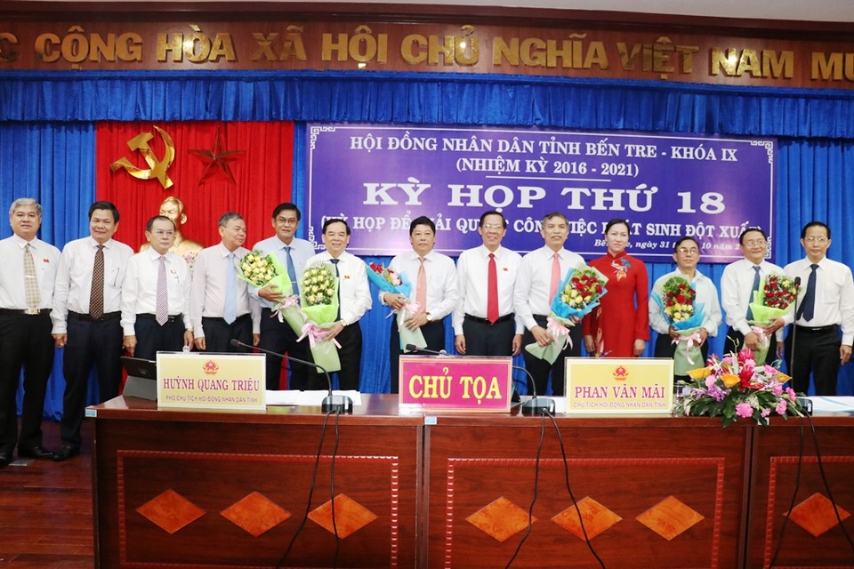 Bến Tre họp đột xuất bầu Chủ tịch UBND tỉnh - 2 Bến Tre họp đột xuất bầu Chủ tịch UBND tỉnh - 2