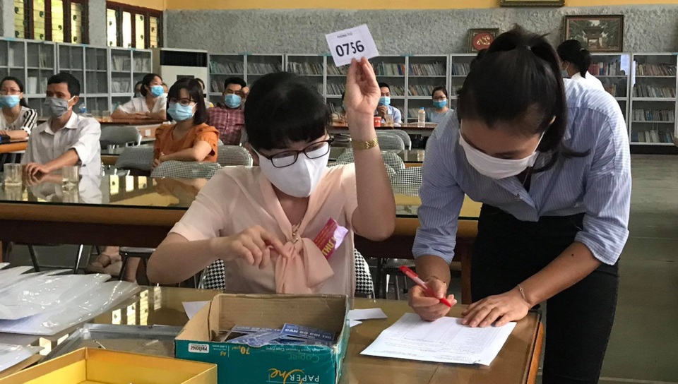 Thí sinh bật khóc, suýt nhỡ thi tốt nghiệp vì bất ngờ đau bụng - 3