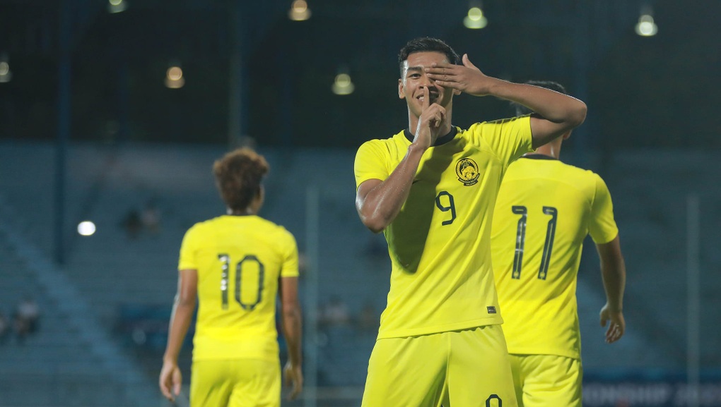 U23 Malaysia giành ngôi đầu bảng, Indonesia gặp Thái Lan ở bán kết - 2 U23 Malaysia giành ngôi đầu bảng, Indonesia gặp Thái Lan ở bán kết - 2