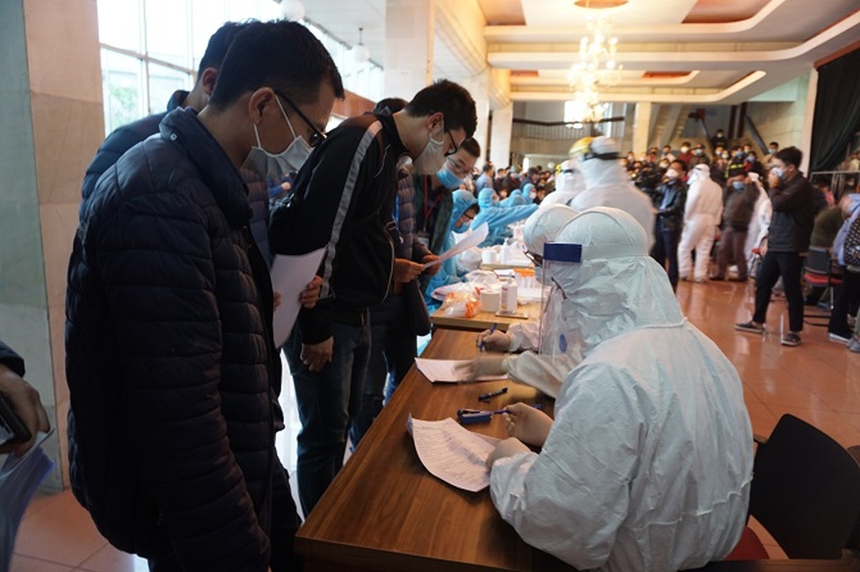 Hà Nội: Xét nghiệm SARS-CoV-2 cho 10.000 nhân viên Sân bay Nội Bài - 1 Hà Nội: Xét nghiệm SARS-CoV-2 cho 10.000 nhân viên Sân bay Nội Bài - 1