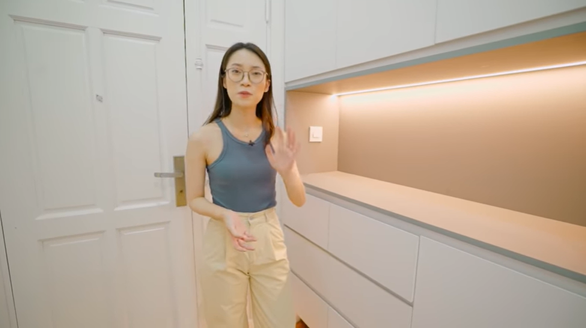 Không gian chung cư full trắng của nữ MC trẻ nhất Đường lên đỉnh Olympia - 1 Không gian chung cư full trắng của nữ MC trẻ nhất Đường lên đỉnh Olympia - 1