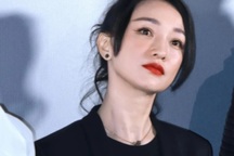 Hậu ly hôn, Châu Tấn đẹp rạng ngời và quyến rũ ở tuổi 47