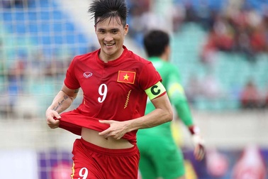 Công Vinh lọt top 5 chân sút vĩ đại nhất Đông Nam Á