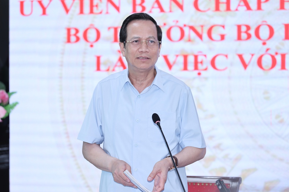 Phường, xã mới đừng nặng về hành chính, phải kiến tạo phục vụ nhân dân - 4 Phường, xã mới đừng nặng về hành chính, phải kiến tạo phục vụ nhân dân - 4