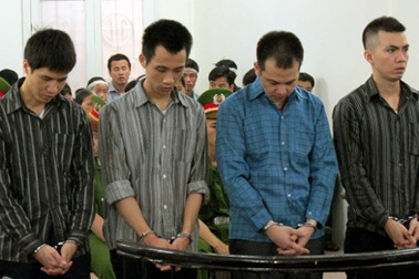 Hà Nội: Bốn cựu công an đánh chết người bị tuyên "giết người"