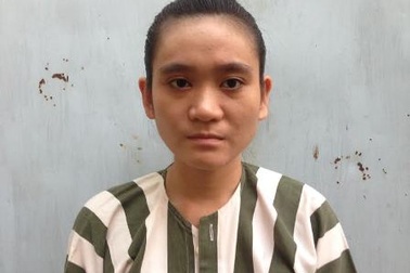 "Nữ quái" tấn công CSGT, "đại náo" công an phường