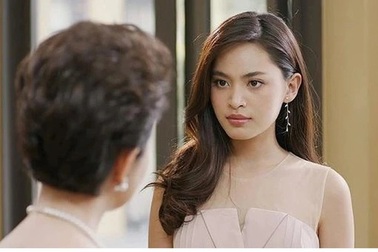 Diễn vai phu nhân tổng tài, mẹ bạn trai thản nhiên chê tôi là “gái nạ dòng”