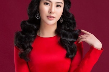 Doanh nhân Thu Hoàng khoe vẻ nữ tính trong bộ ảnh mới