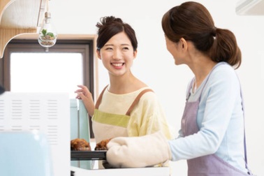 Cô gái "chặt" rau muống khi ra mắt nhà bạn trai, bị đuổi khéo "về kẻo muộn"