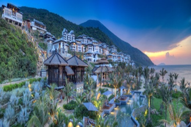 InterContinental Danang Sun Peninsula Resort giành 4 giải thưởng World Travel Awards 2014