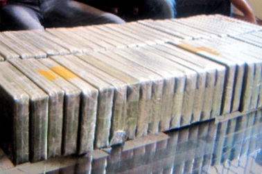 Bộ Công an thưởng “nóng” đội CSGT bắt 140 bánh heroin