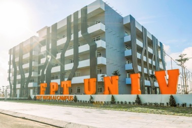 Phụ huynh Nam Trung Bộ cho con học chuyên sâu AI