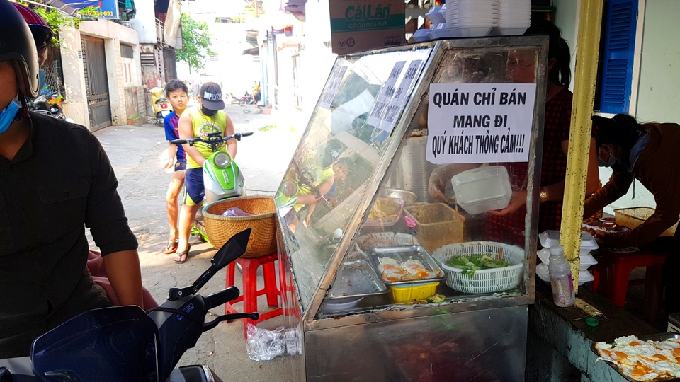 Chủ tịch tỉnh kêu gọi người dân 15 ngày sống tốt cho xã hội - 2 Chủ tịch tỉnh kêu gọi người dân 15 ngày sống tốt cho xã hội - 2