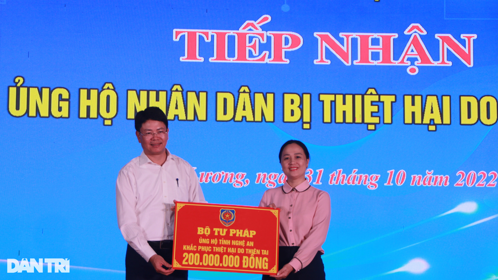 10 năm, gần 14 triệu lượt người tham gia ngày pháp luật - 4 10 năm, gần 14 triệu lượt người tham gia ngày pháp luật - 4
