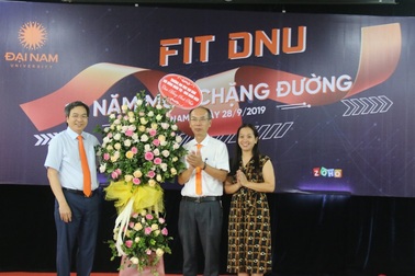 Khoa CNTT Trường ĐH Đại Nam tưng bừng kỷ niệm 10 năm thành lập