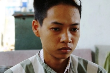 Vụ đâm 2 bố con tại nhà: Án mạng từ mối tình đồng tính đơn phương