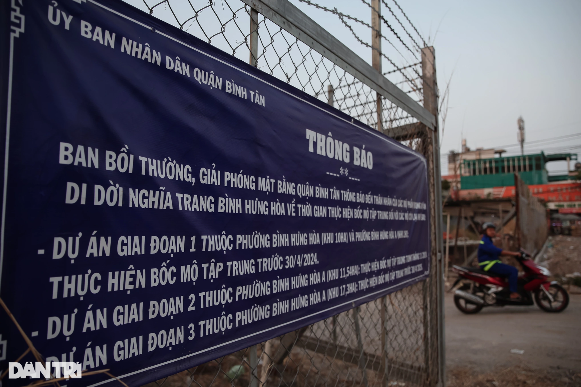Hơn 1.800 ngôi mộ ở nghĩa trang lớn nhất TPHCM được di dời tập trung - 2 Hơn 1.800 ngôi mộ ở nghĩa trang lớn nhất TPHCM được di dời tập trung - 2