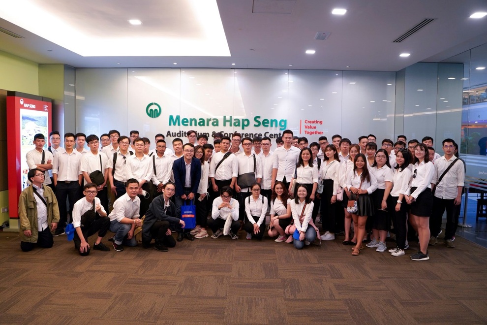 Lợi thế của sinh viên trường quốc tế khiến doanh nghiệp săn đón - 1 Lợi thế của sinh viên trường quốc tế khiến doanh nghiệp săn đón - 1
