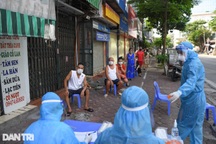 Hà Nội: Sàng lọc người ho sốt, phát hiện 2 vợ chồng F0 tại Nhân Chính