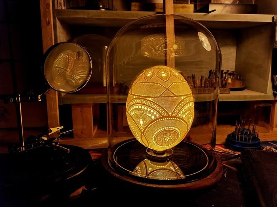 Đục 45.800 lỗ trên vỏ trứng, nghệ sĩ Việt khiến báo nước ngoài ngả mũ - 2