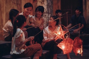 Nghe ca khúc "Thằng Cuội", thèm những mùa trăng không phải rước đèn online!