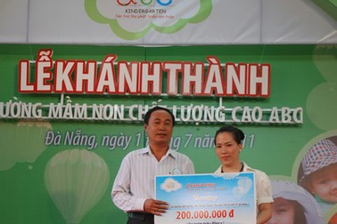 Trường mầm non ABC ủng hộ 600 triệu đồng cho các tổ chức xã hội