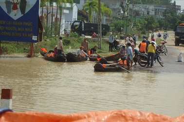 Miền Trung giảm ngập lụt, miền Bắc rét nhẹ