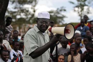 Anh trai Tổng thống Obama “mượn tiếng” em để tranh cử