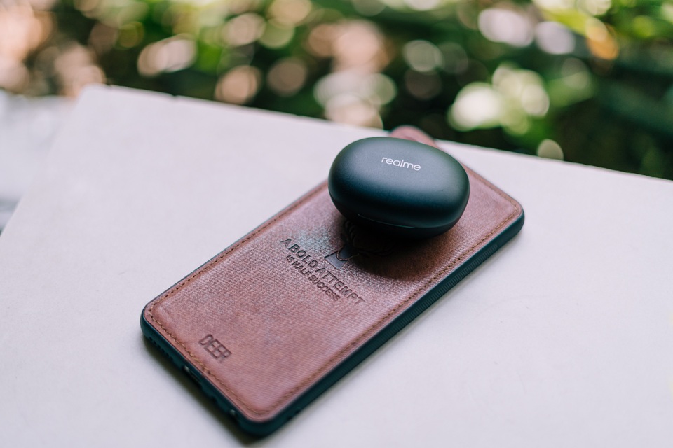 Realme toàn cầu ghi dấu ấn với kết quả kinh doanh và nhiều giải thưởng quốc tế trong năm 2020 - 4 Realme toàn cầu ghi dấu ấn với kết quả kinh doanh và nhiều giải thưởng quốc tế trong năm 2020 - 4