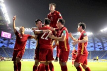 Đội tuyển Việt Nam cần làm gì để tránh vết xe đổ của Thái Lan?