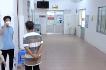 Đại úy công an bị đứt lìa 2 chân: Tỉnh dậy chỉ lo "cha mẹ sao rồi"