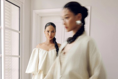 Hoa hậu H’Hen Niê tràn đầy năng lượng trong những tháng cuối thai kỳ