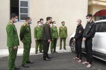 Bắt giữ 2 đối tượng giả vờ mua ô tô rồi cướp xe bỏ trốn