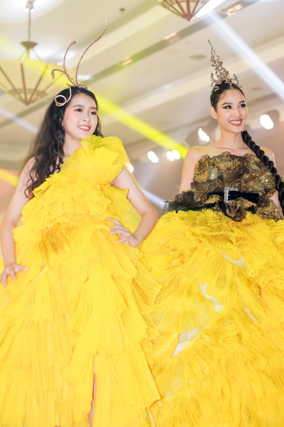 Hoa hậu Hương Giang tái xuất sàn diễn hậu scandal bị tẩy chay - 5