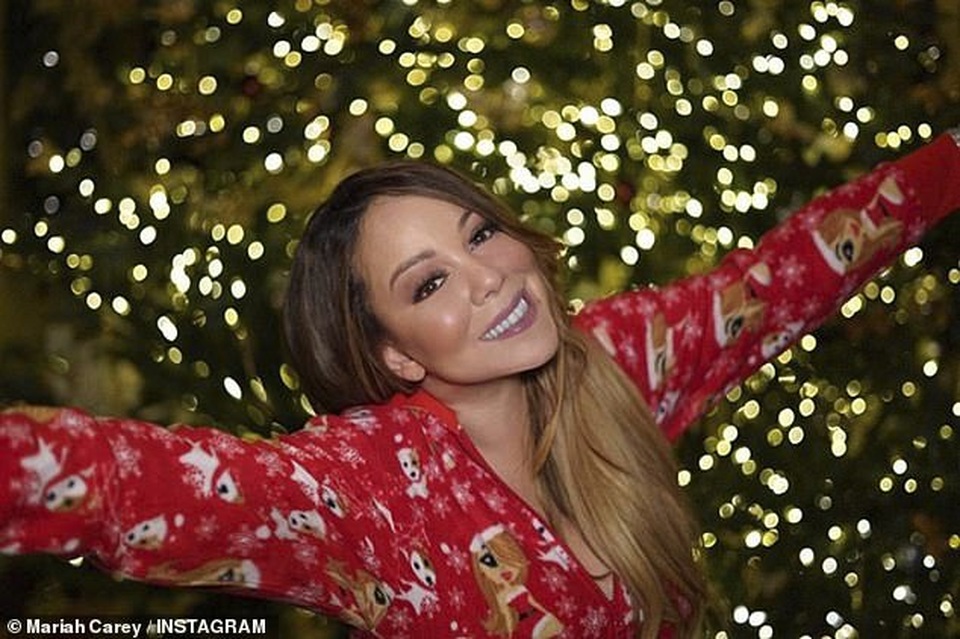 Mariah Carey hạnh phúc đón giáng sinh bên bạn trai trẻ - 7 Mariah Carey hạnh phúc đón giáng sinh bên bạn trai trẻ - 7