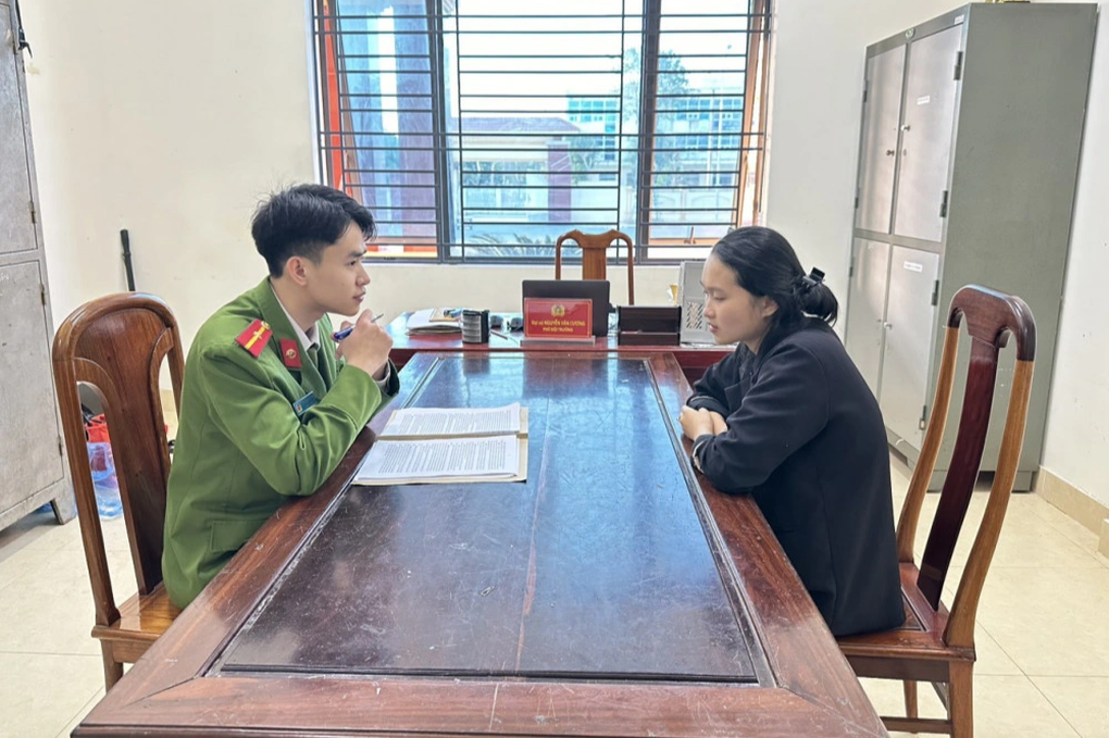 Cô gái dùng thủ đoạn chuyển khoản thành công, chiếm đoạt 820 triệu đồng - 1 Cô gái dùng thủ đoạn chuyển khoản thành công, chiếm đoạt 820 triệu đồng - 1