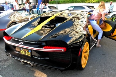 Bugatti Chiron Hellbee - "Chú ong vàng" đắt giá nhất thế giới