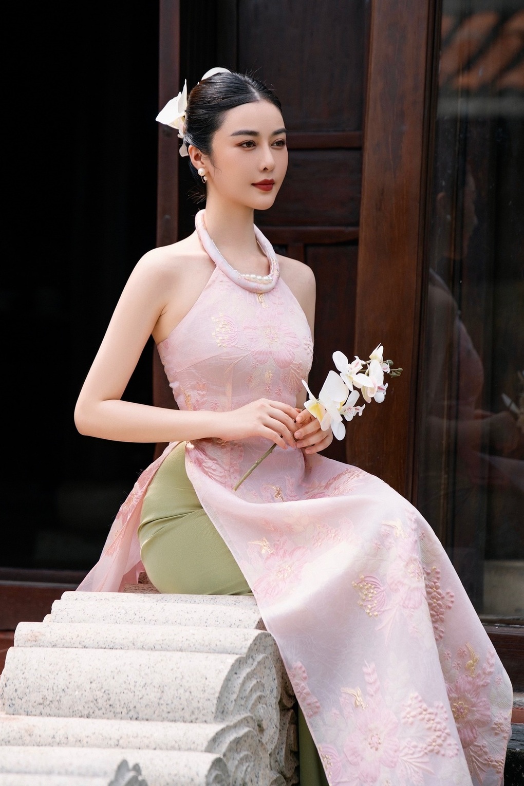 Cô gái Tày gây chú ý tại Hoa hậu Quốc gia Việt Nam - 5 Cô gái Tày gây chú ý tại Hoa hậu Quốc gia Việt Nam - 5